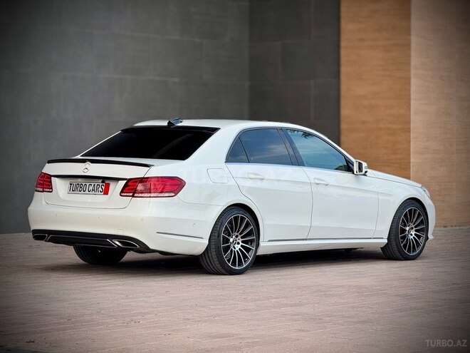 Mercedes E 220 d-13