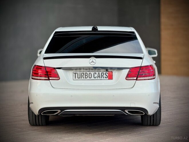 Mercedes E 220 d-12