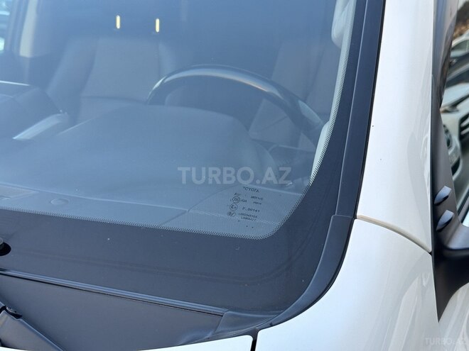 Toyota Land Cruiser Prado-6
