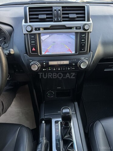 Toyota Land Cruiser Prado-9