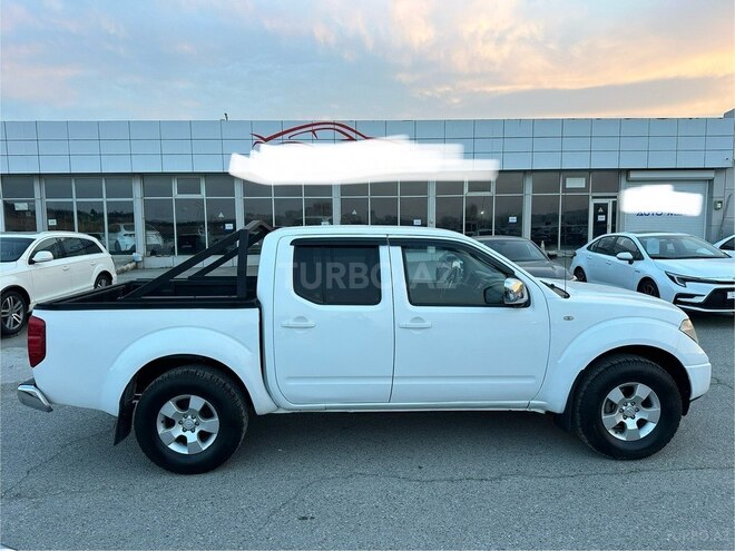 Nissan Navara 2014, 218,000 km - 2.5 l - Bakı