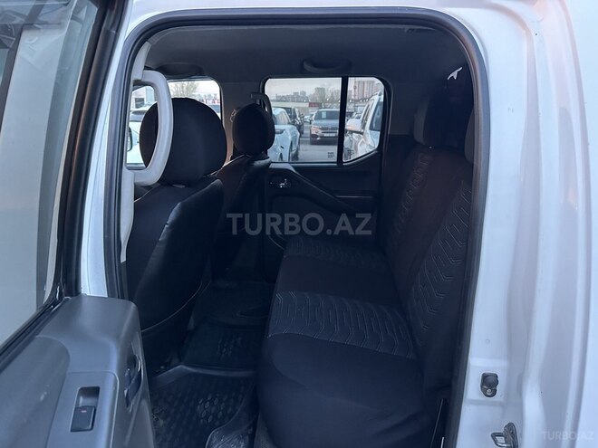 Nissan Navara 2014, 218,000 km - 2.5 l - Bakı