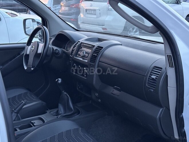 Nissan Navara 2014, 218,000 km - 2.5 l - Bakı