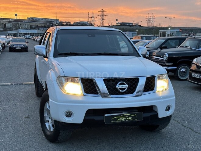 Nissan Navara 2014, 218,000 km - 2.5 l - Bakı
