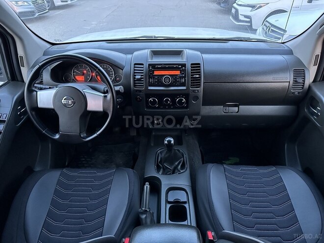 Nissan Navara 2014, 218,000 km - 2.5 l - Bakı