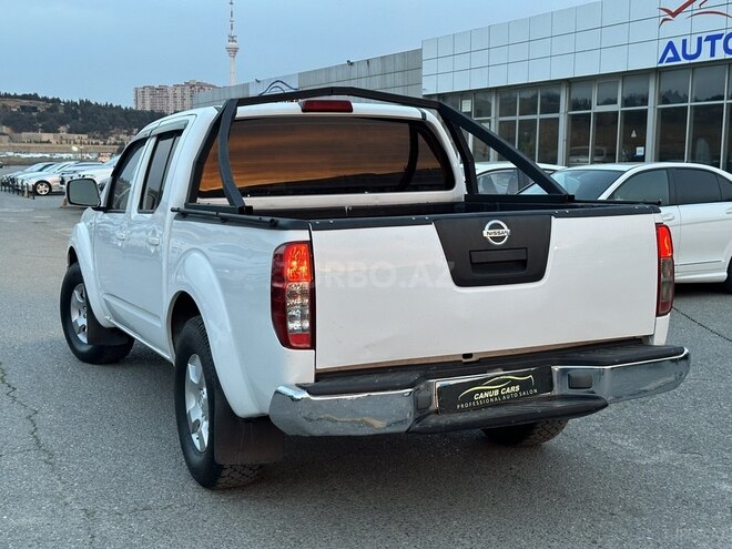 Nissan Navara 2014, 218,000 km - 2.5 l - Bakı