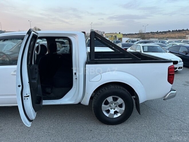 Nissan Navara 2014, 218,000 km - 2.5 l - Bakı