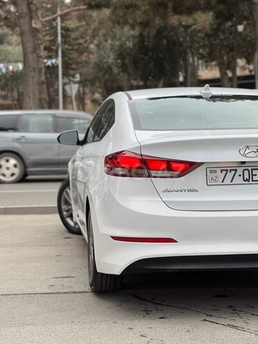 Hyundai Elantra 2018, 54,900 km - 2.0 l - Bakı