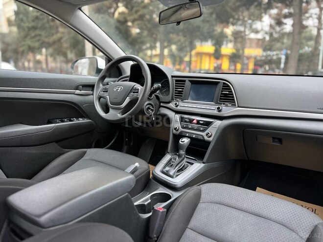Hyundai Elantra 2018, 54,900 km - 2.0 l - Bakı