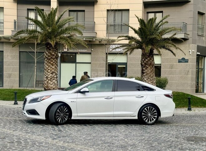 Hyundai Sonata-3
