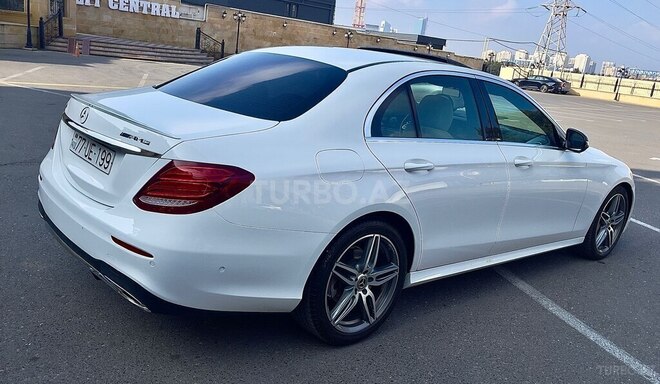 Mercedes E 300-4