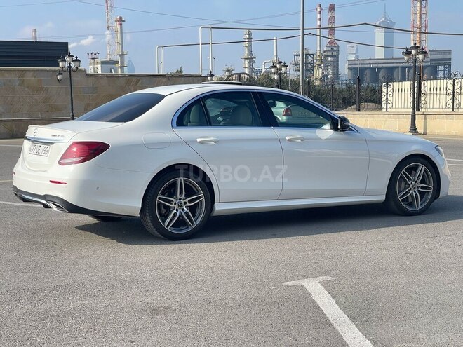 Mercedes E 300-14