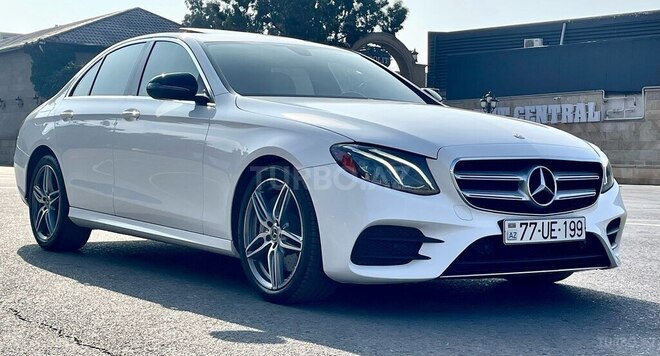 Mercedes E 300-17