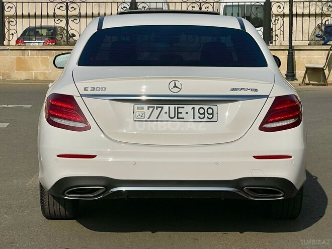 Mercedes E 300-15