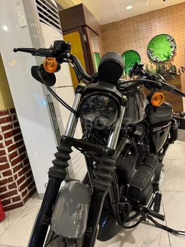 Harley-Davidson XL883N Sportster Iron 883-1