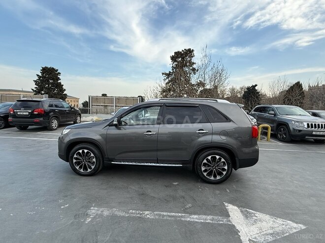 Kia Sorento-4