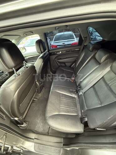 Kia Sorento-16