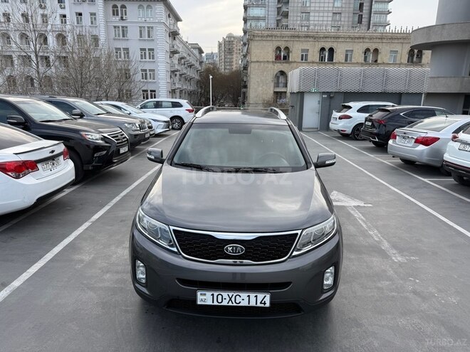 Kia Sorento-1