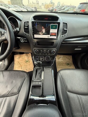 Kia Sorento-11