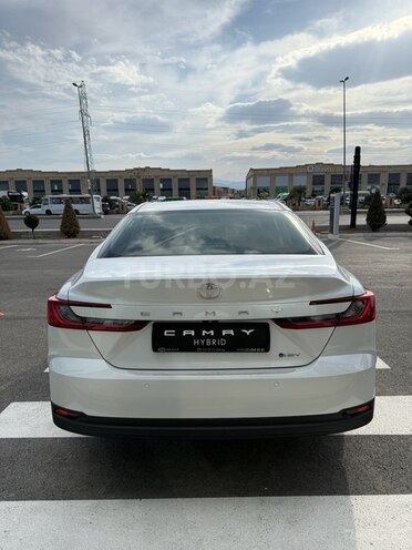 Toyota Camry-5