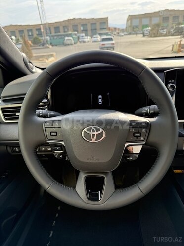 Toyota Camry-8