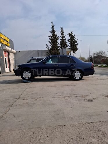 Mercedes C 180 1996, 311,470 km - 1.8 l - Sabirabad