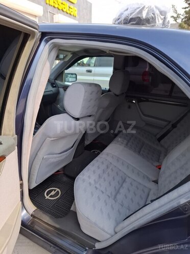 Mercedes C 180 1996, 311,470 km - 1.8 l - Sabirabad