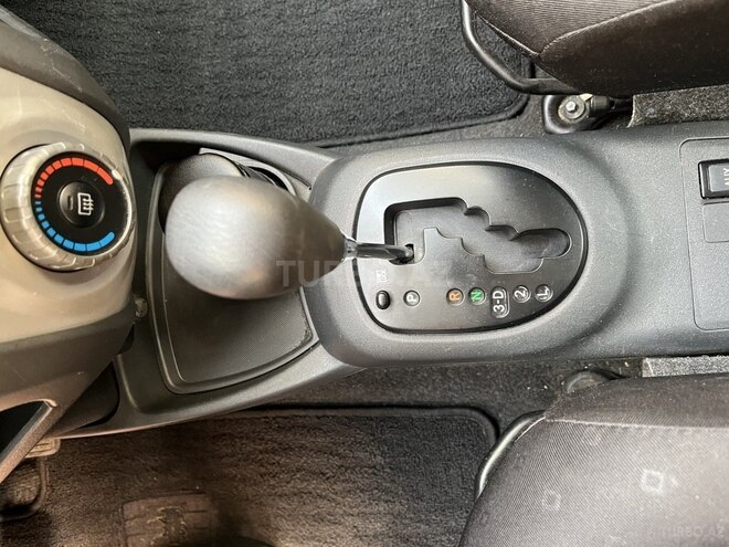 Toyota Yaris 2008, 100,900 km - 1.3 л - Bakı