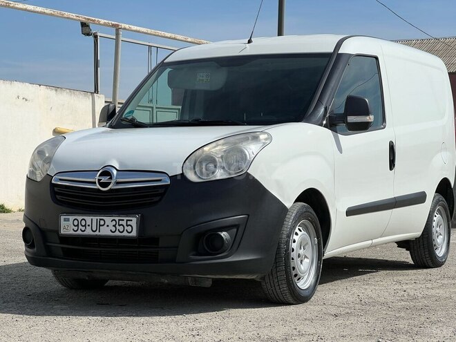 Opel Combo-12