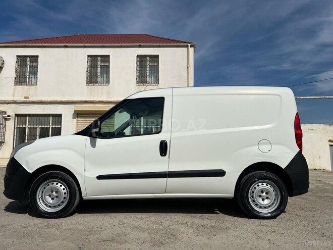 Opel Combo-15