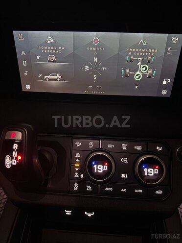 Land Rover Defender 2020, 30,000 km - 3.0 л - Bakı