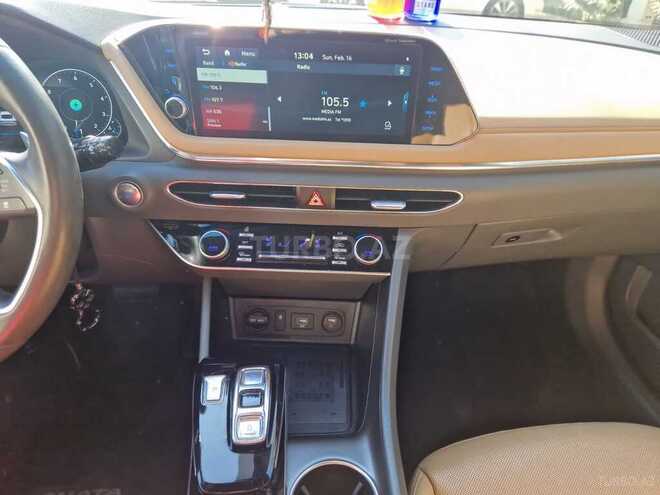 Hyundai Sonata-3