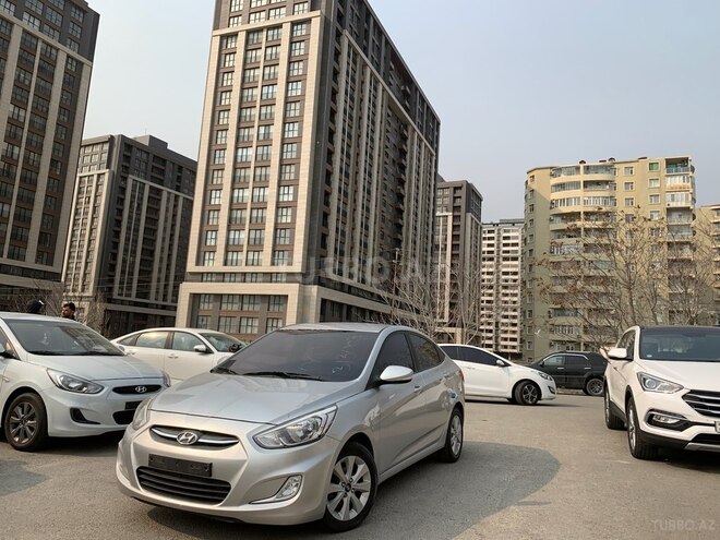 Hyundai Accent 2017, 117,800 km - 1.6 l - Bakı