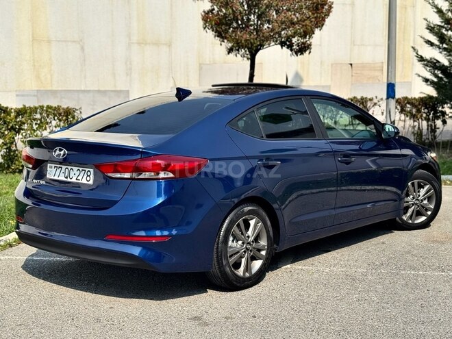 Hyundai Elantra 2018, 85,600 km - 2.0 l - Bakı