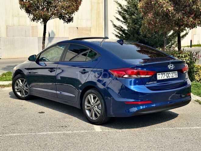 Hyundai Elantra 2018, 85,600 km - 2.0 l - Bakı