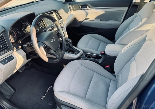 Hyundai Elantra 2018, 85,600 km - 2.0 l - Bakı