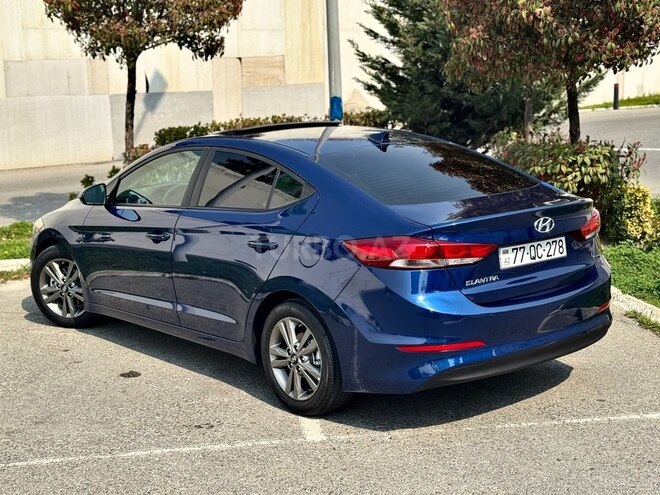 Hyundai Elantra 2018, 85,600 km - 2.0 l - Bakı
