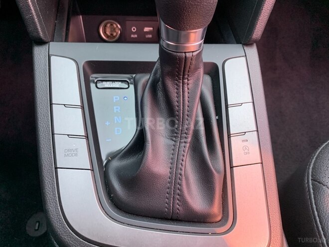 Hyundai Avante-6