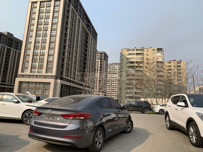 Hyundai Avante 2017, 136,900 km - 1.6 l - Bakı