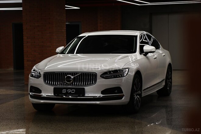 Volvo S90-3