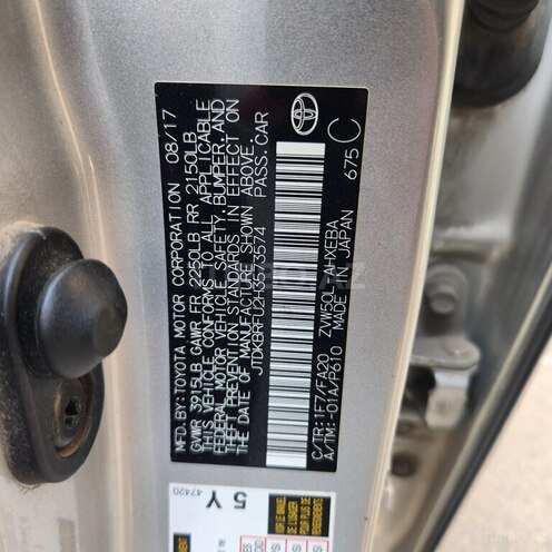 Toyota Prius-9