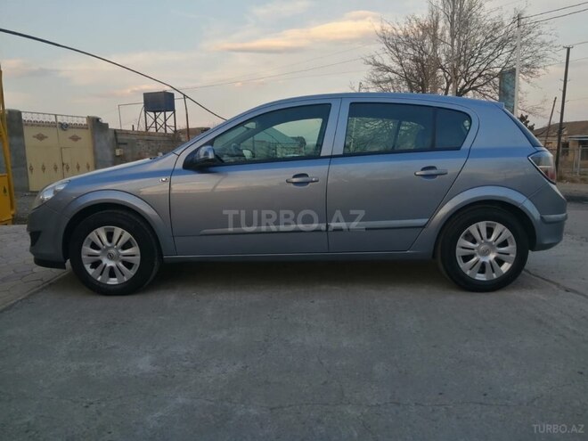 Opel Astra 2009, 257,755 km - 1.4 l - Gəncə