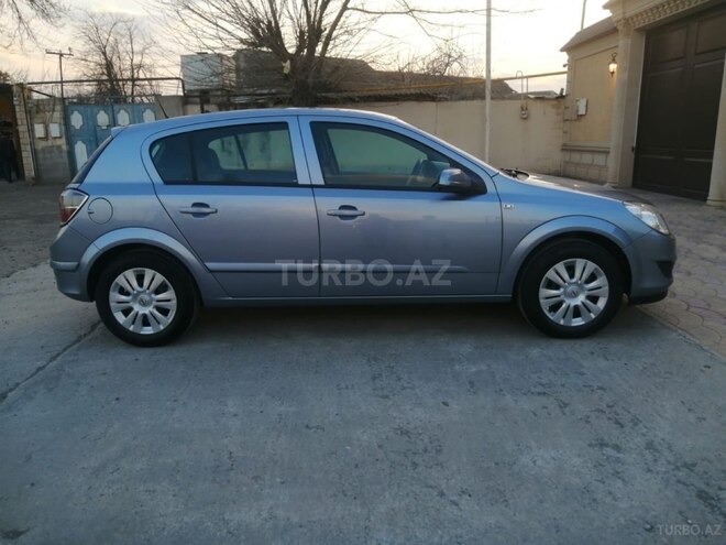 Opel Astra 2009, 257,755 km - 1.4 l - Gəncə