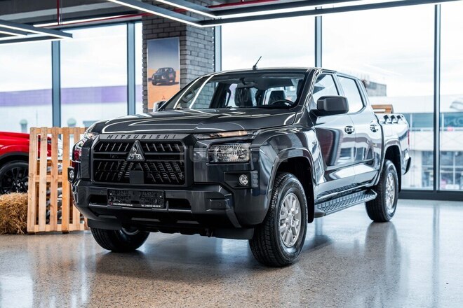 Mitsubishi L200-2