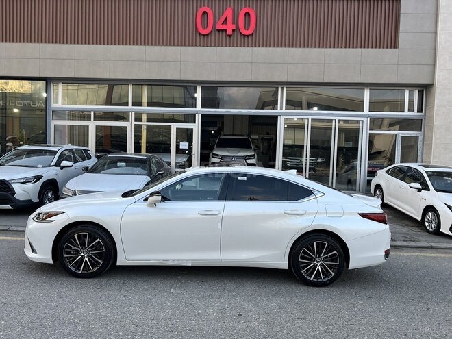 Lexus ES 300h-3