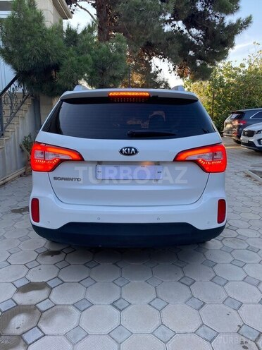 Kia Sorento-4