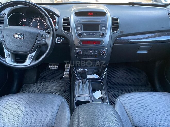 Kia Sorento-5