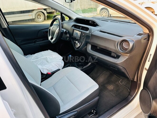 Toyota Aqua 2019, 27,300 km - 1.5 l - Bakı