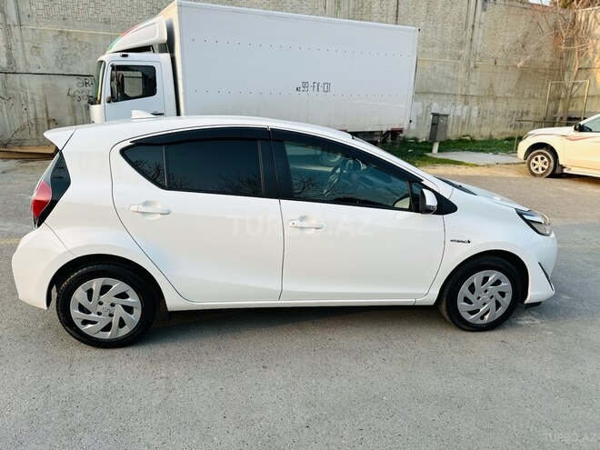 Toyota Aqua 2019, 27,300 km - 1.5 l - Bakı