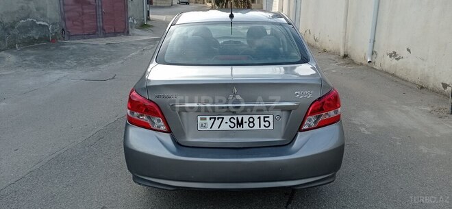Mitsubishi Mirage 2018, 83,000 km - 1.2 l - Bakı